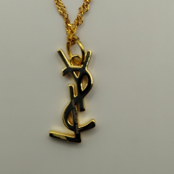 Yves Saint Laurent Gold Logo Necklace Authentic 2nd Pic Shows Stamp On The Back - Picture 2 of 4